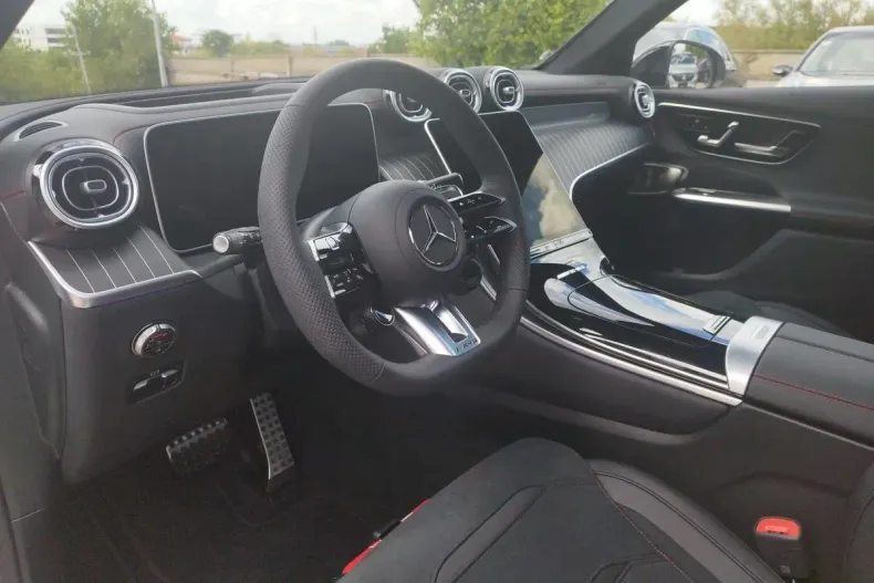 Mercedes-Benz GLC din 2025 cu 5.000 km - oferta MER130369 - foto 9