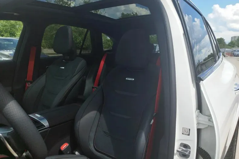 Mercedes-Benz GLC din 2025 cu 5.000 km - oferta MER130369 - foto 11