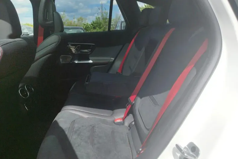 Mercedes-Benz GLC din 2025 cu 5.000 km - oferta MER130369 - foto 15