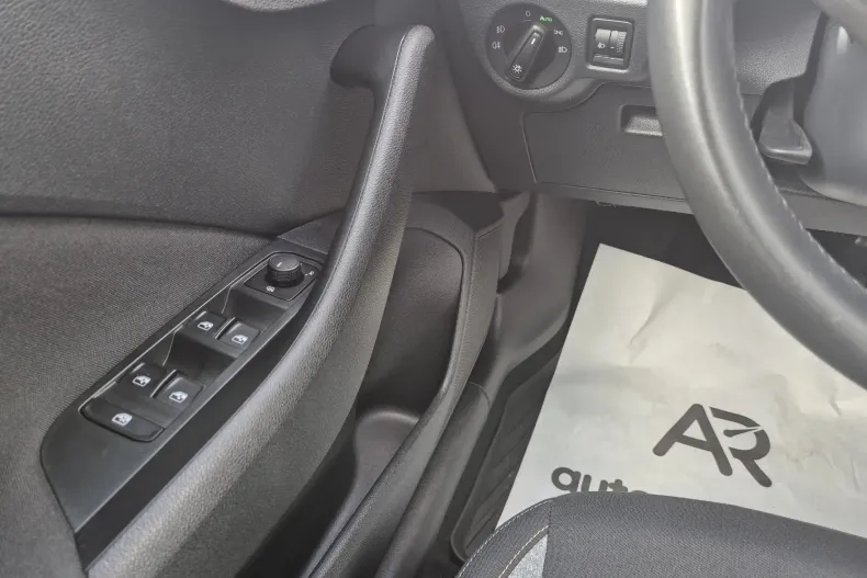 Skoda Kamiq din 2024 cu 30.408 km - oferta SKO130403 - foto 13