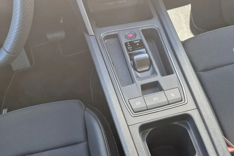 Seat Leon din 2024 cu 1.290 km - oferta SEA130427 - foto 20