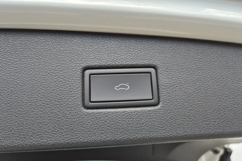 Volkswagen Tiguan din 2021 cu 144.656 km - oferta VOL130429 - foto 31