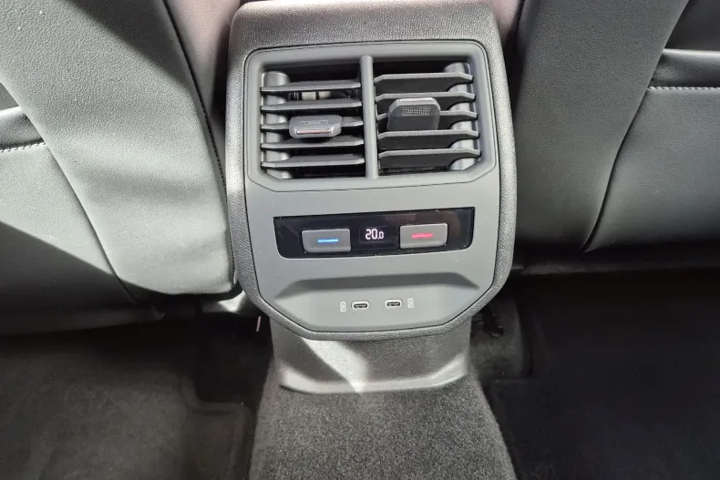 Seat Leon din 2021 cu 68.143 km - oferta SEA130439 - foto 13