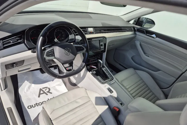 Volkswagen Passat din 2021 cu 143.367 km - oferta VOL130463 - foto 9