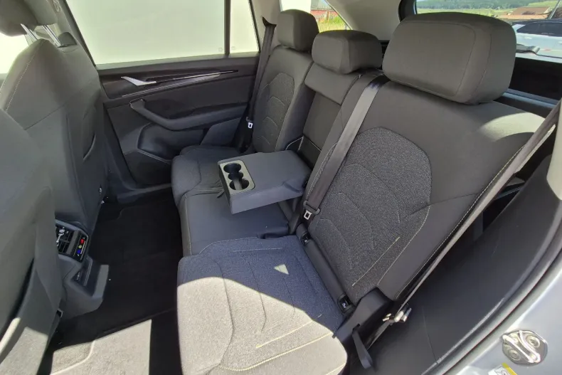 Skoda Kodiaq din 2024 cu 19.795 km - oferta SKO130474 - foto 12