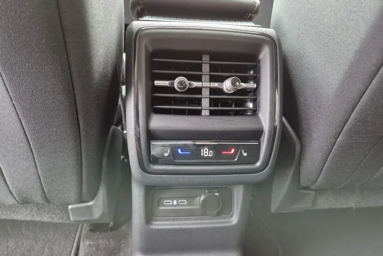 Skoda Kodiaq din 2024 cu 18.097 km - oferta SKO130479 - foto 13