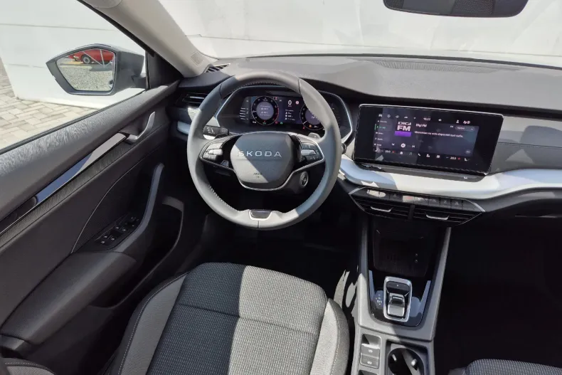Skoda Octavia din 2025 cu 2.077 km - oferta SKO130484 - foto 12