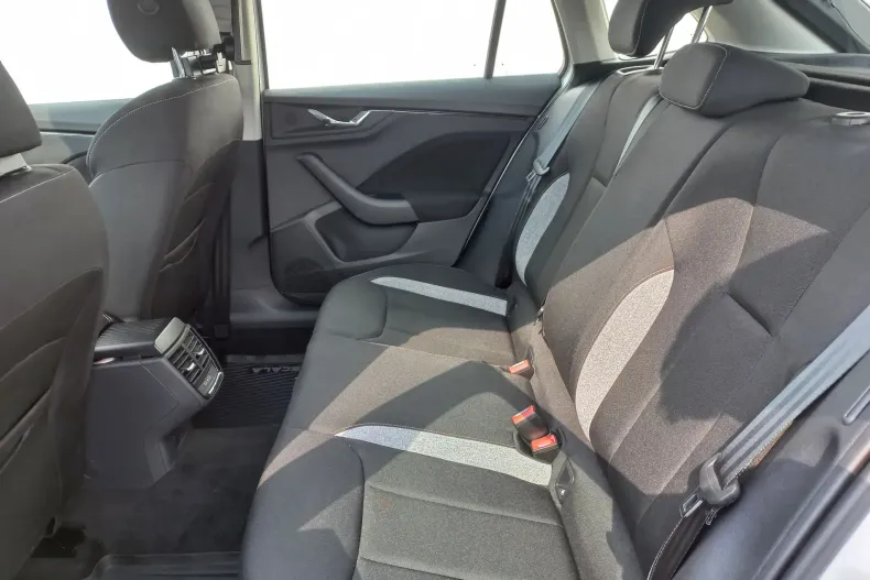 Skoda Scala din 2024 cu 19.057 km - oferta SKO130501 - foto 11