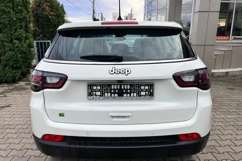 Jeep Compass din 2022 cu 50 km - oferta JEE130522 - foto 4