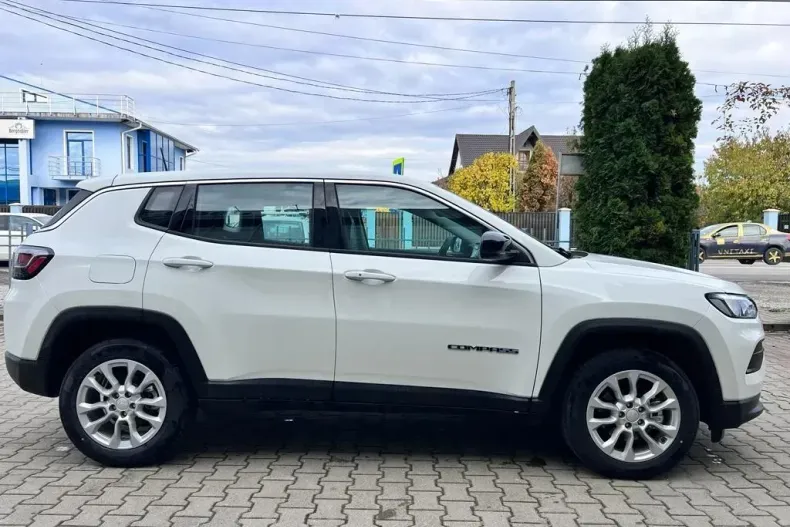 Jeep Compass din 2022 cu 50 km - oferta JEE130522 - foto 6