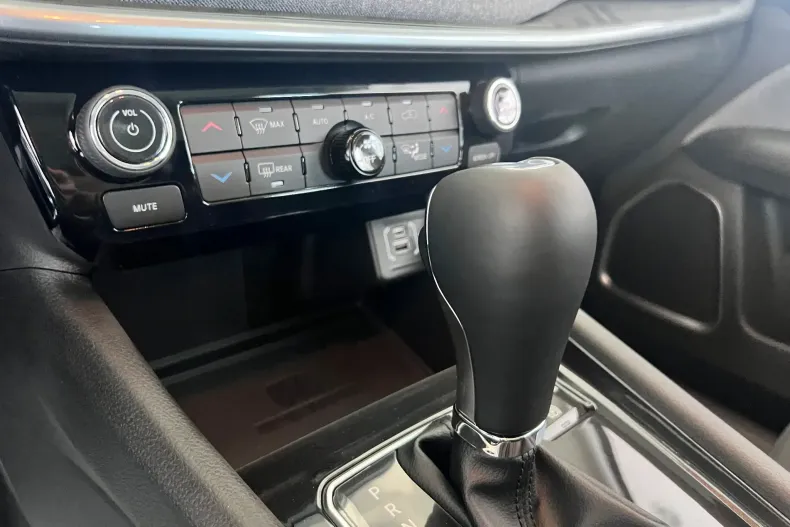 Jeep Compass din 2022 cu 50 km - oferta JEE130523 - foto 12