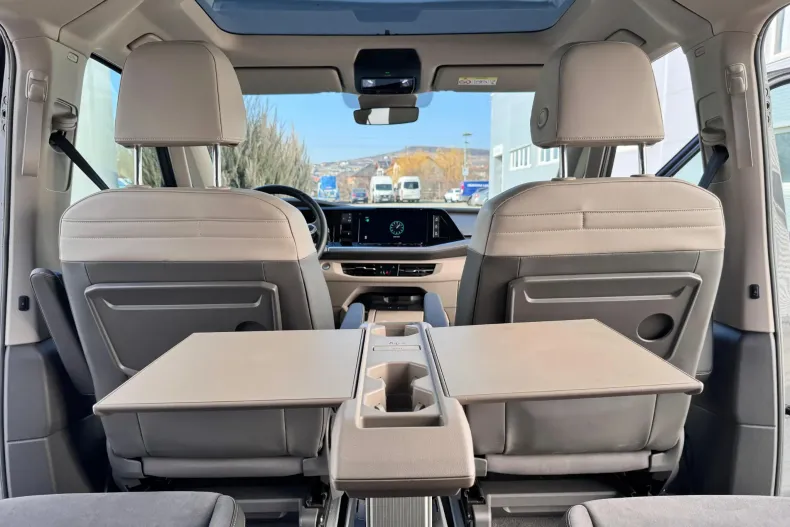 Volkswagen Multivan din 2023 cu 28.000 km - oferta VOL130525 - foto 7
