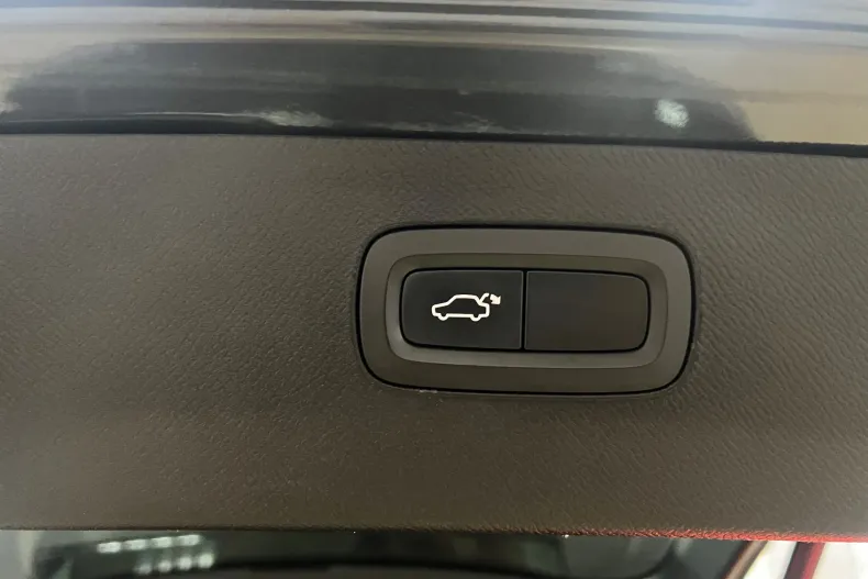 Volvo XC90 din 2019 cu 99.900 km - oferta VOL130537 - foto 21