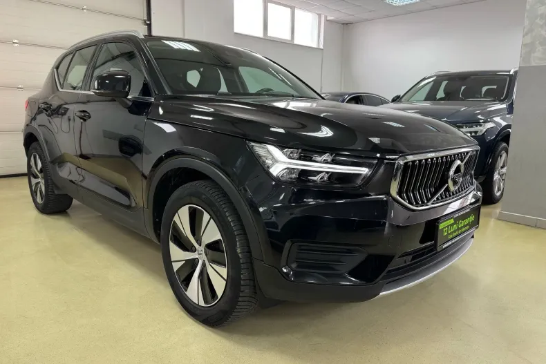 Volvo XC40 din 2022 cu 144.260 km - oferta VOL130554 - foto 3