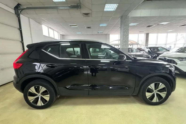 Volvo XC40 din 2022 cu 144.260 km - oferta VOL130554 - foto 7