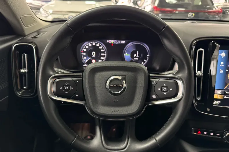 Volvo XC40 din 2022 cu 144.260 km - oferta VOL130554 - foto 20