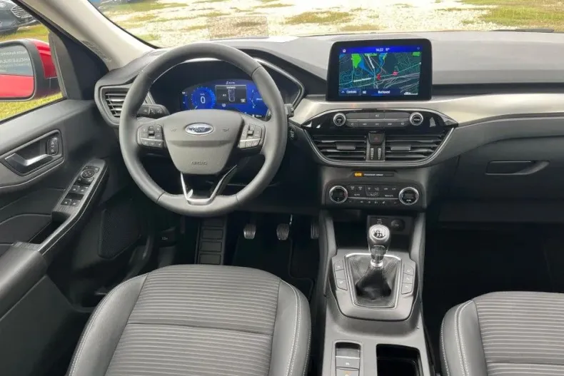 Ford Kuga din 2022 cu 5.067 km - oferta FOR130559 - foto 8