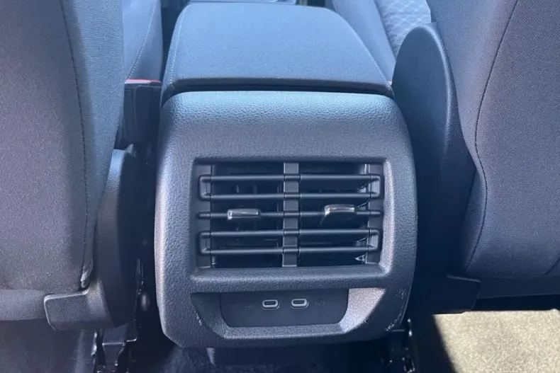 Ford Tourneo Connect din 2024 cu 20.201 km - oferta FOR130562 - foto 11