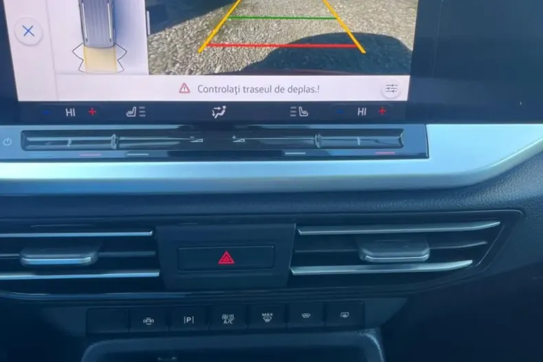 Ford Tourneo Connect din 2024 cu 20.201 km - oferta FOR130562 - foto 21