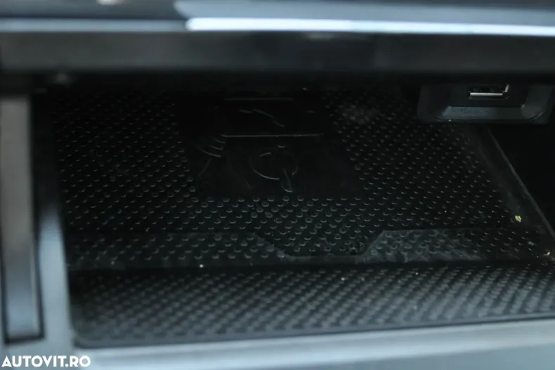 Volkswagen Golf din 2020 cu 173.952 km - oferta VOL130579 - foto 33