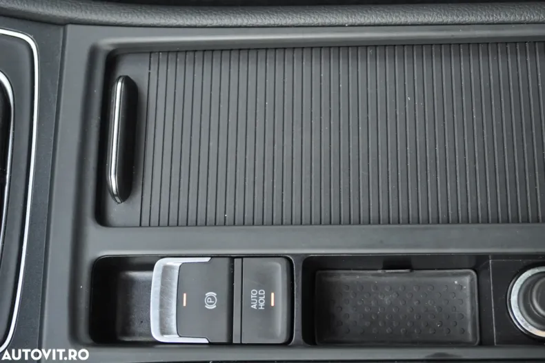 Volkswagen Golf din 2020 cu 173.952 km - oferta VOL130579 - foto 35