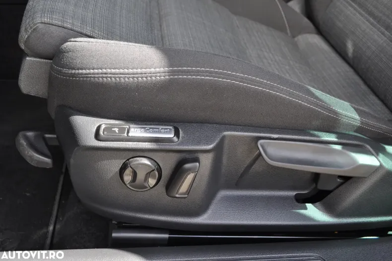 Volkswagen Passat din 2021 cu 160.788 km - oferta VOL130580 - foto 6