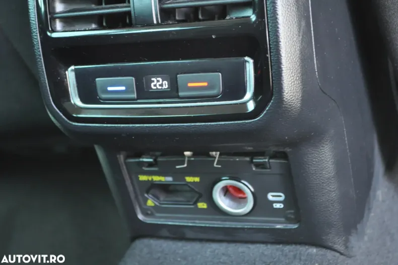 Volkswagen Passat din 2021 cu 160.788 km - oferta VOL130580 - foto 21