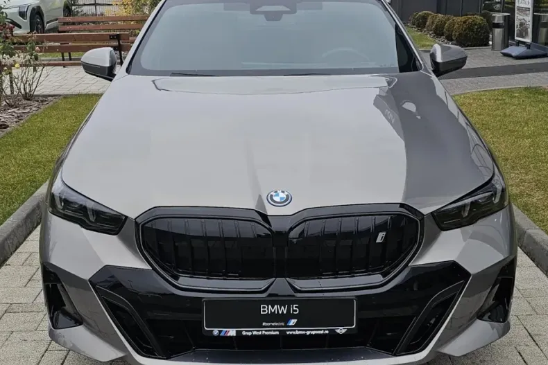 BMW i5 din 2024 cu 7.000 km - oferta BMW130617 - foto 4
