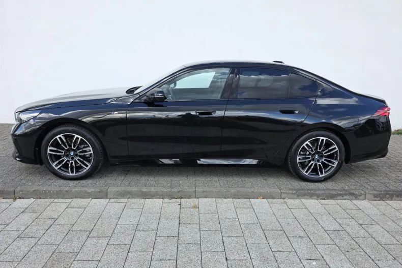 BMW Seria 5 din 2024 cu 19.157 km - oferta BMW130620 - foto 4