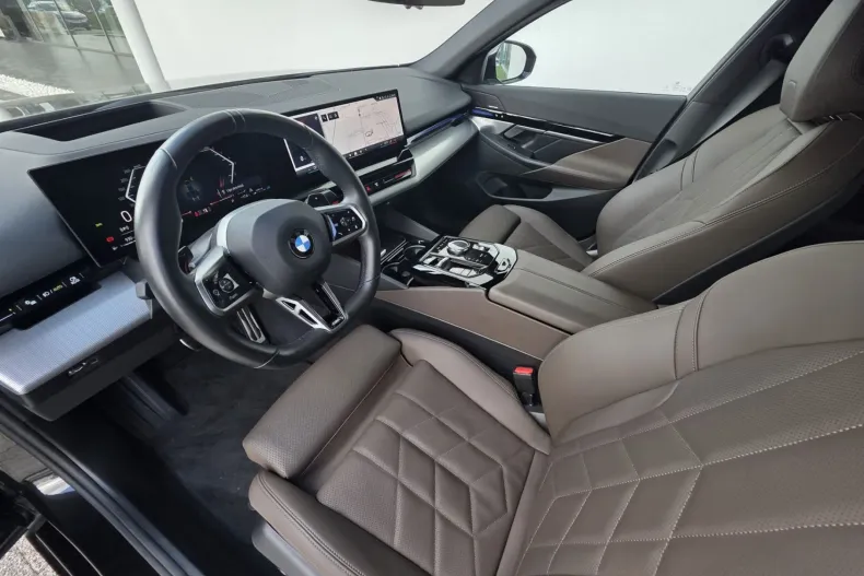 BMW Seria 5 din 2024 cu 19.157 km - oferta BMW130620 - foto 14