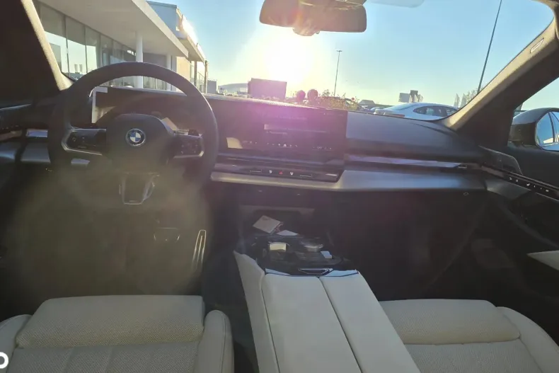 BMW Seria 5 din 2025 cu 10 km - oferta BMW130625 - foto 9