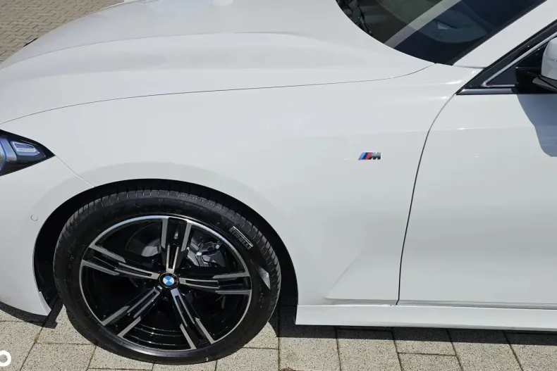 BMW Seria 3 din 2025 cu 10 km - oferta BMW130632 - foto 4