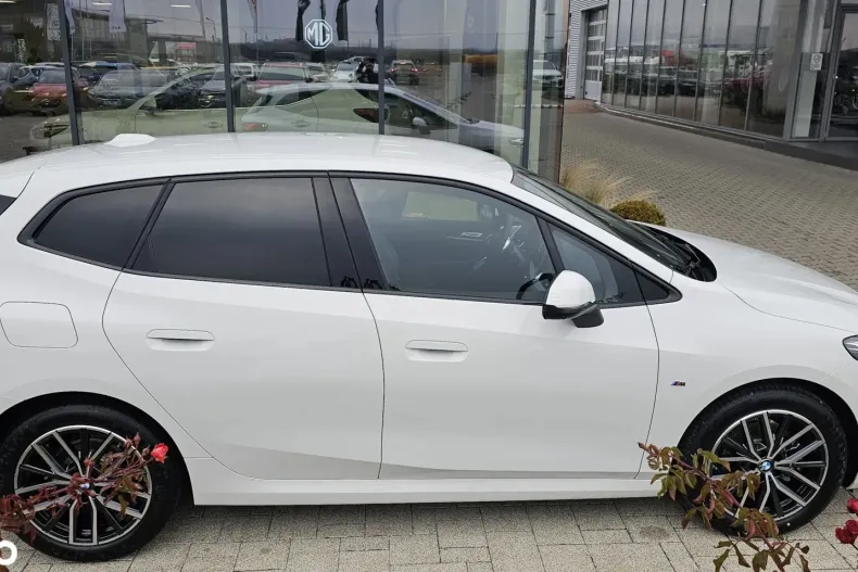 BMW Seria 2 din 2024 cu 10 km - oferta BMW130635 - foto 2