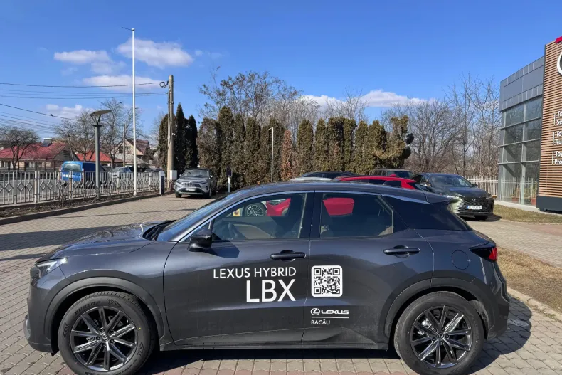 Lexus LBX din 2024 cu 900 km - oferta LEX130649 - foto 3