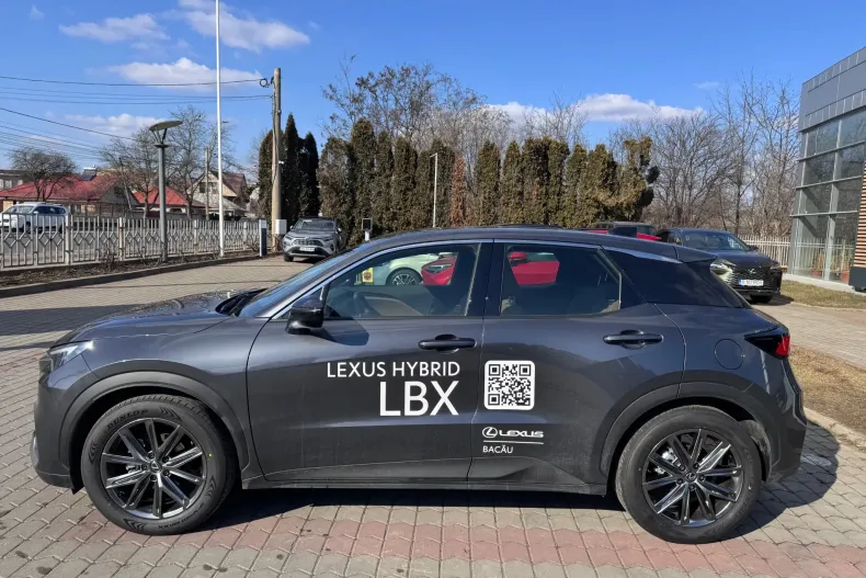 Lexus LBX din 2024 cu 900 km - oferta LEX130649 - foto 4