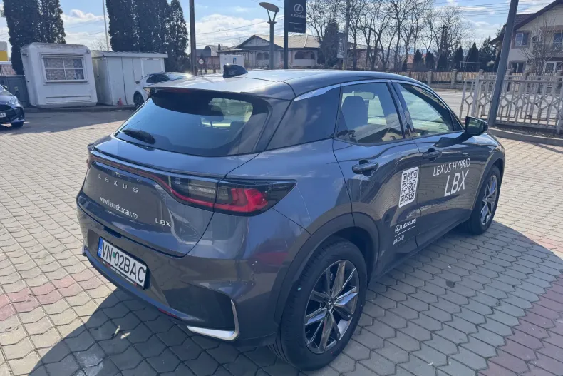 Lexus LBX din 2024 cu 900 km - oferta LEX130649 - foto 7