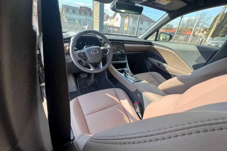 Lexus LBX din 2024 cu 900 km - oferta LEX130649 - foto 25