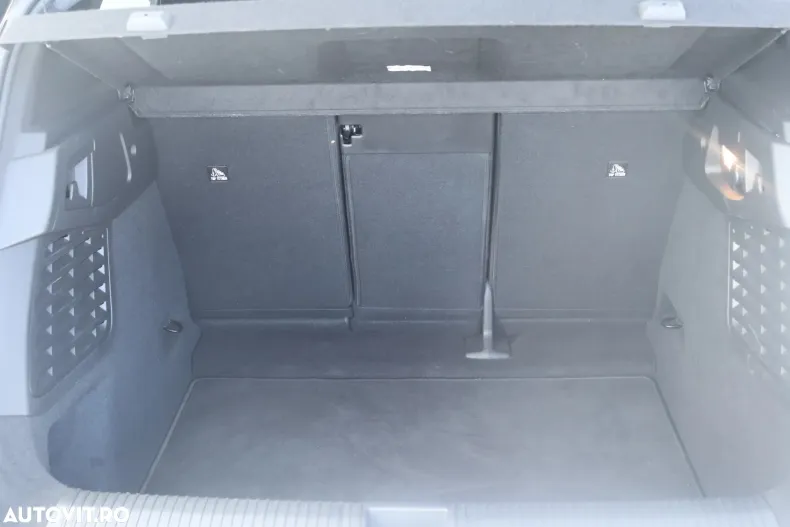 Renault Scenic din 2024 cu 7.681 km - oferta REN130656 - foto 9