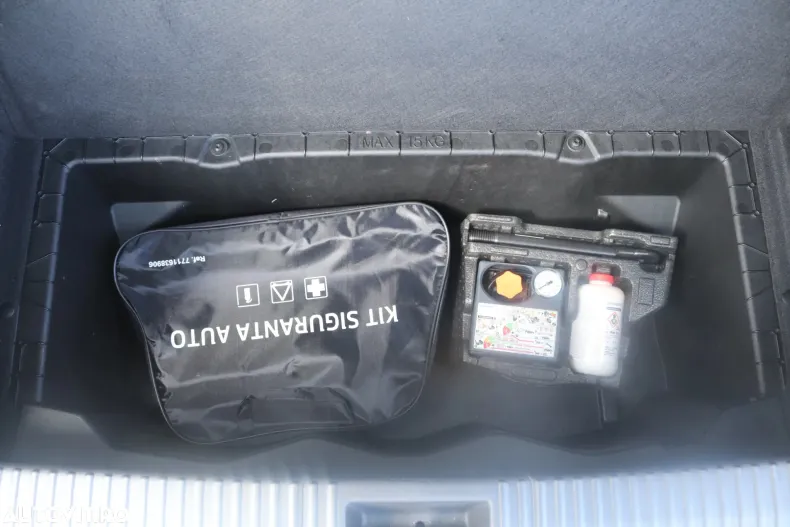 Renault Megane din 2023 cu 15.104 km - oferta REN130657 - foto 22