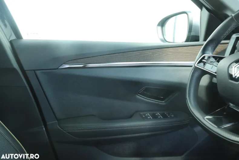 Renault Megane din 2023 cu 15.104 km - oferta REN130657 - foto 24