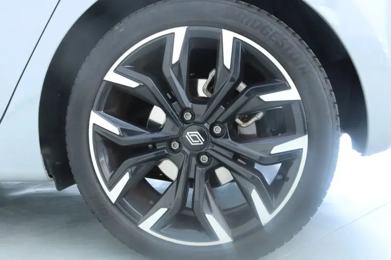 Renault Clio din 2023 cu 29.273 km - oferta REN130660 - foto 8