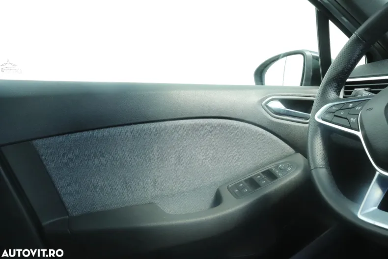 Renault Clio din 2023 cu 29.273 km - oferta REN130660 - foto 24