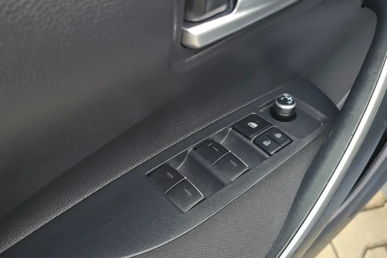 Toyota Corolla din 2020 cu 135.693 km - oferta TOY130713 - foto 7