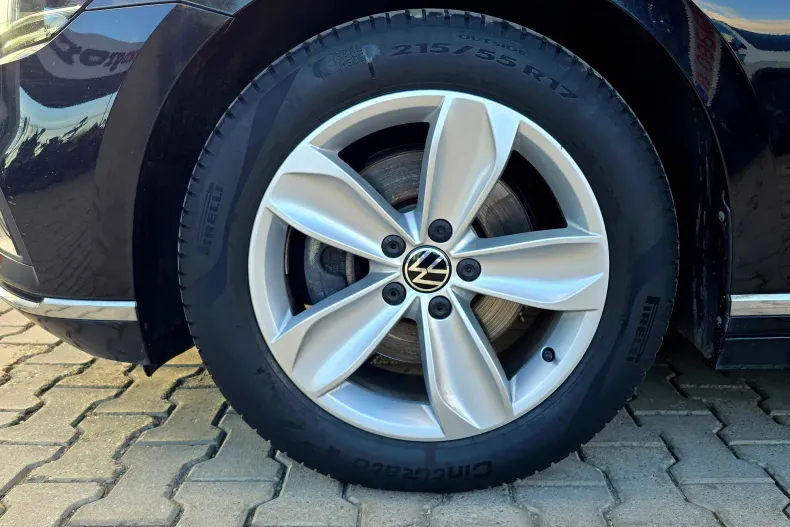 Volkswagen Passat din 2020 cu 108.587 km - oferta VOL130715 - foto 6