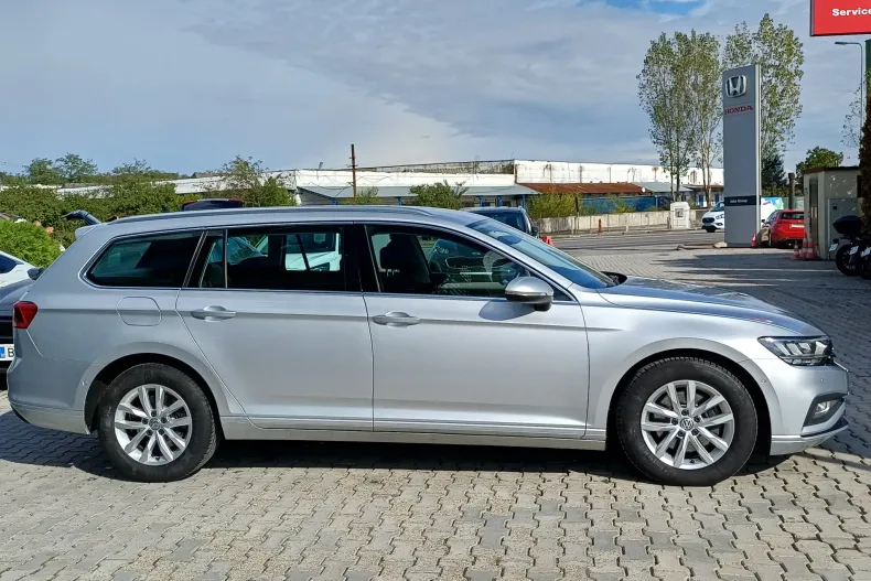 Volkswagen Passat din 2020 cu 125.447 km - oferta VOL130718 - foto 5