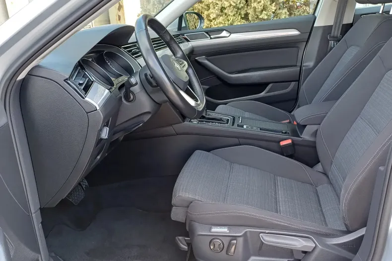 Volkswagen Passat din 2020 cu 125.447 km - oferta VOL130718 - foto 11