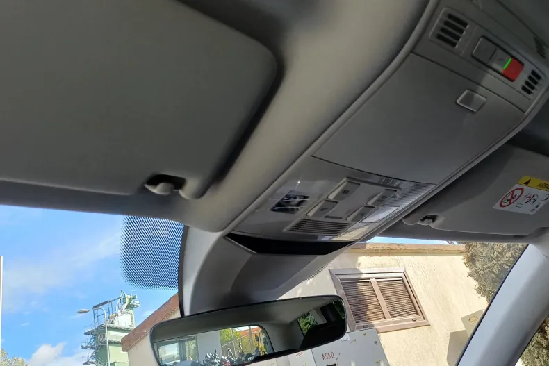 Volkswagen Passat din 2020 cu 125.447 km - oferta VOL130718 - foto 24