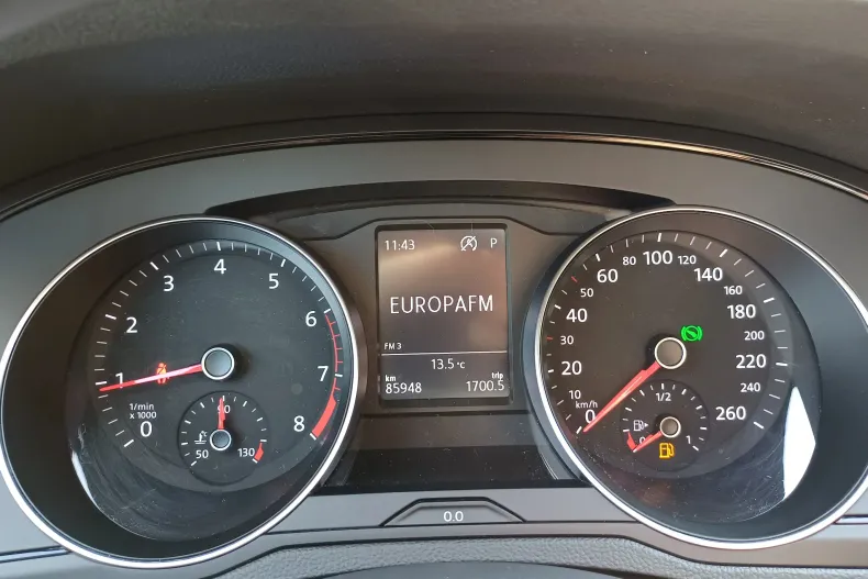 Volkswagen Passat din 2020 cu 85.948 km - oferta VOL130728 - foto 25