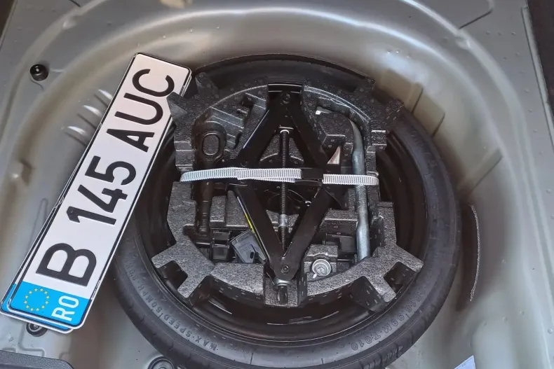 Volkswagen Passat din 2020 cu 60.500 km - oferta VOL130739 - foto 7