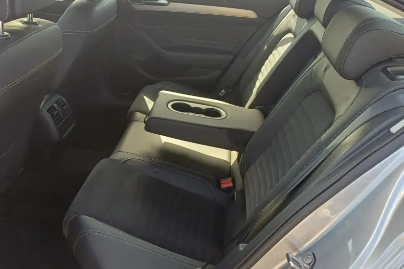 Volkswagen Passat din 2020 cu 60.500 km - oferta VOL130739 - foto 8